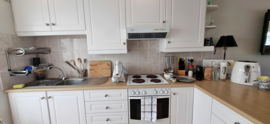 To Let 1 Bedroom Property for Rent in Marina Da Gama Western Cape